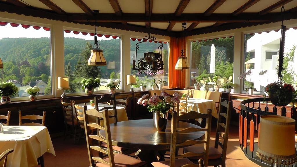 Hotel Kurhaus Uhlenberg Бад Мюнстерайфел Екстериор снимка